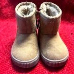 Cat & Jack Toddler Girls' Arlo Zipper Winter Shearling Style Boots